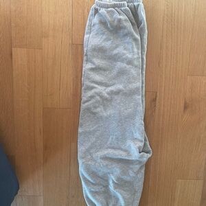 Brandy Melville Gray Sweatpants with Elastic Waistband